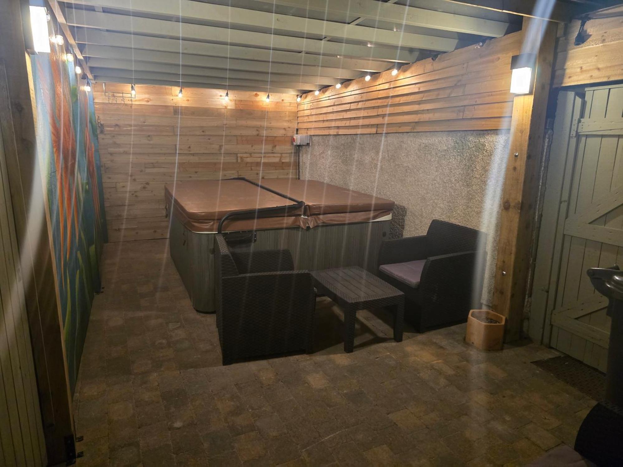 Eden Rose Cottage Hot-Tub Jacuzzi Morecambe-Bay Εξωτερικό φωτογραφία